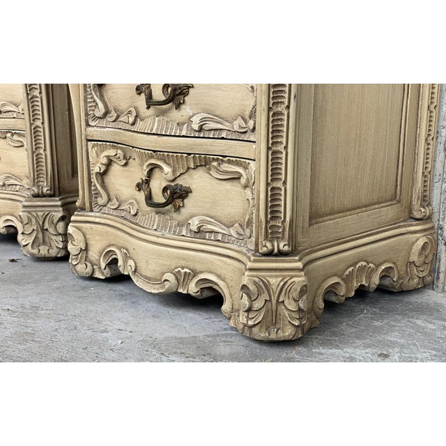 Carved French Rococo Style Pair of Nightstands with Open Shelve, circa 1930s For Sale - Image 14 of 18