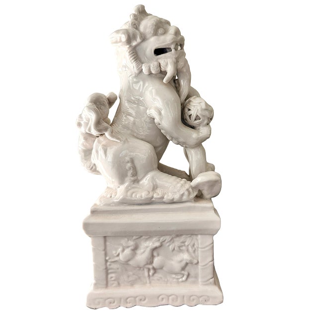 Figurative Vintage Blanc De Chine Ceramic Foo Dogs or Lions - a Pair For Sale - Image 3 of 10