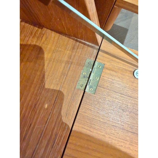 1970s Vintage Danish Modern Teak Nightstands – Pair by Nordisk Andels-Eksport (Denmark), A Pair For Sale - Image 5 of 17