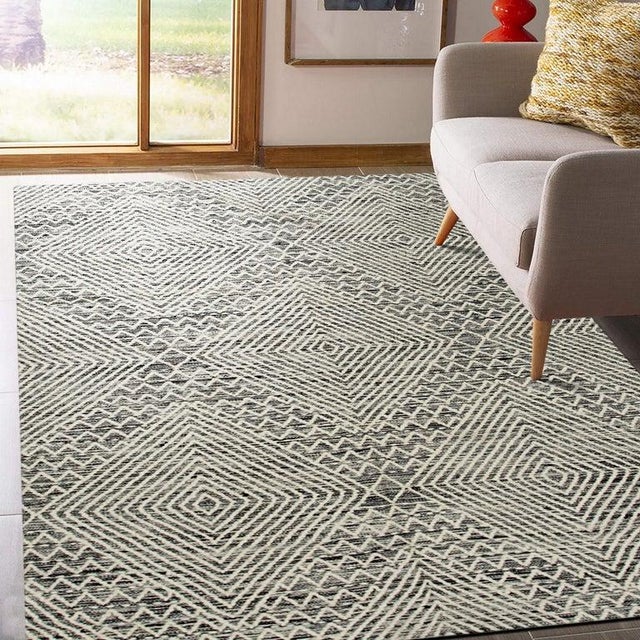 5x8 Black Handwoven Wool Stacked Chevron Diamond Geometric Modern Carpet Rug For Sale - Image 10 of 12