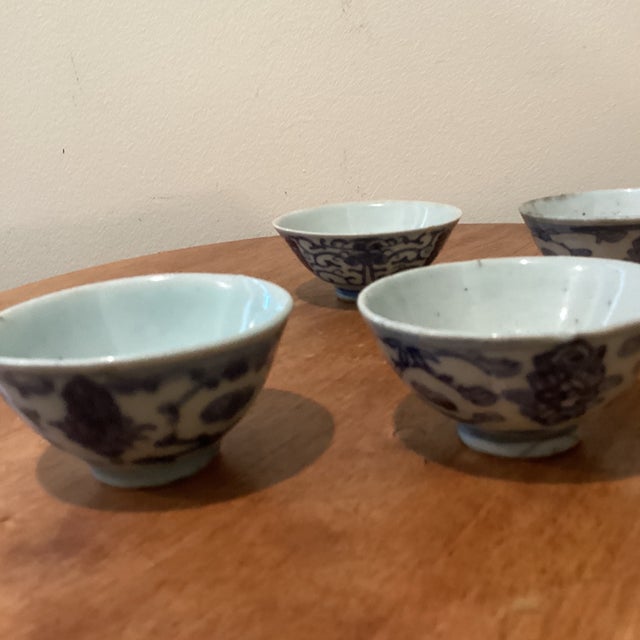 Antique 4pc. Assorted Chinese Blue & White Porcelain Tea Bowls/Rice Cups W/Makers' Marks on the Base For Sale - Image 11 of 12