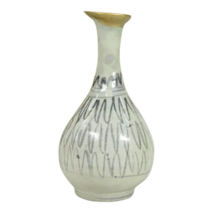 17th Century Japanese Shoki-Imari Bottle With Kintsugi