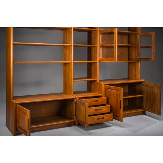 Dyrlund Mid-Century Modern Danish Modular Teak Wall Unit from Dyrlund, Denmark, 1970s For Sale - Image 4 of 12