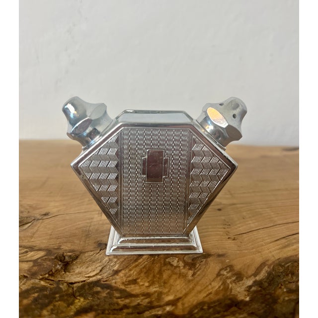 Art Deco Salt and Pepper Shaker Cruet Set, 1930s, Set of 3 For Sale - Image 10 of 17