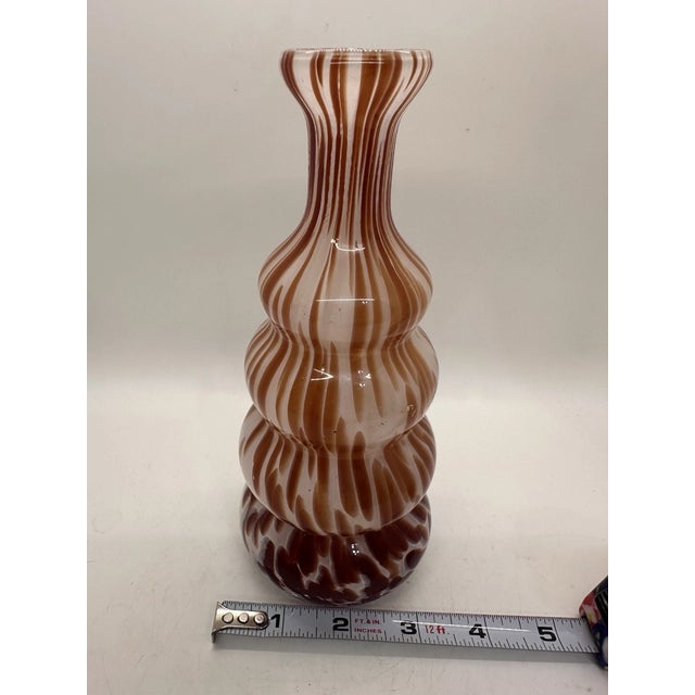 1990s Vintage White Cristal Murano Style Hand Blown Art Glass Vase For Sale - Image 5 of 5