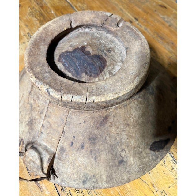 Antique Primitive Hand-Carved Wooden Bowl With Original Hanging Handle and Folk Art Repairs For Sale In West Palm - Image 6 of 12