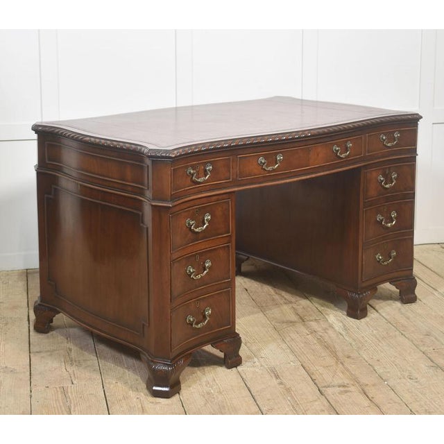 Mahogany Twin-Pedestal Desk, 1890s For Sale - Image 5 of 14