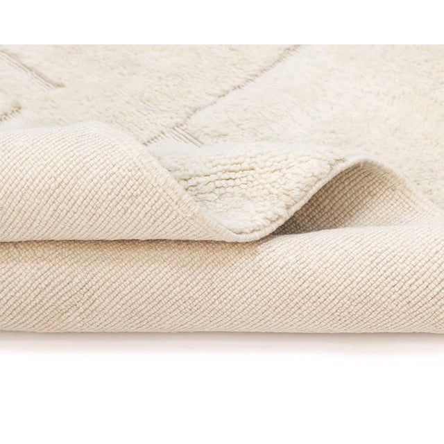 Early 21st Century Hand-Knotted Wool Premium Rug by Azele Studio For Sale - Image 5 of 9