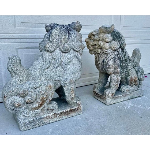 Stone Rare Late 19th Century Meiji Era Japanese Granite Komainu Guardian Lions Hand Carved Stone Foo Dogs / Shishi Pair (C. 1890) For Sale - Image 7 of 18