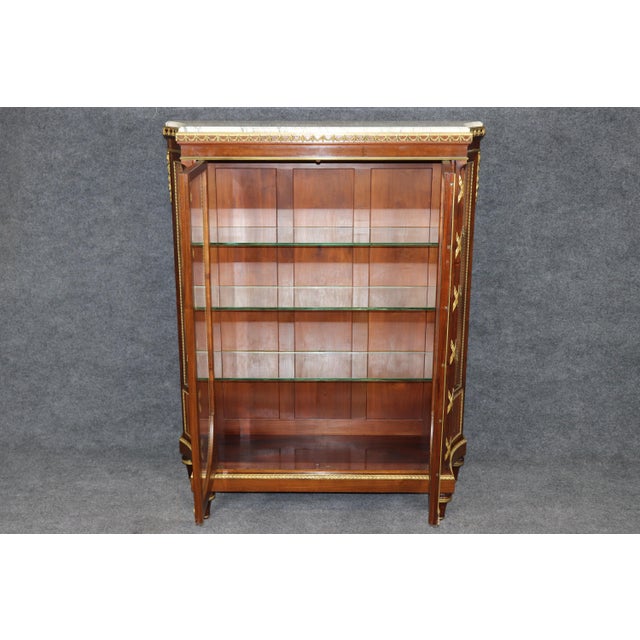 French Louis XVI Style Ormolu Mounted Marble Top Vitrine by Francois Alix For Sale - Image 12 of 17