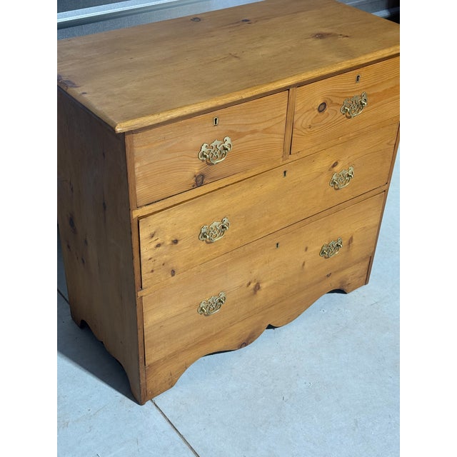 Late 19th Century Antique Pine Two Over Two Drawers - Chest of Drawers From England For Sale - Image 5 of 18
