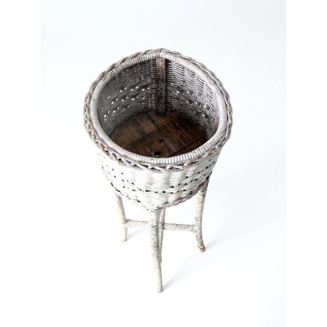 Late 19th Century Antique Victorian Tall White Wicker Planter For Sale - Image 5 of 17