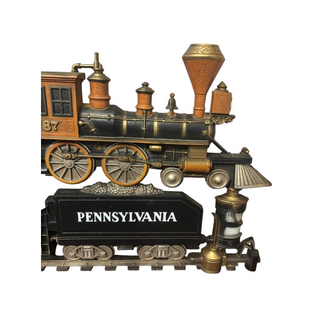 In excellent condition. Made of heavy metal. The measurement is L:38” and H:20”