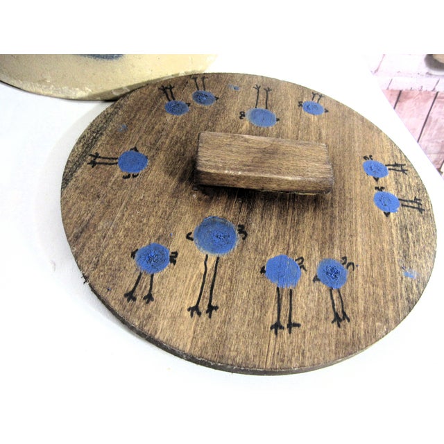 American Vintage Well Weathered 2 Gallon Pickle Crock + Lid J. Fisher & Co Lyons, Ny For Sale - Image 3 of 16