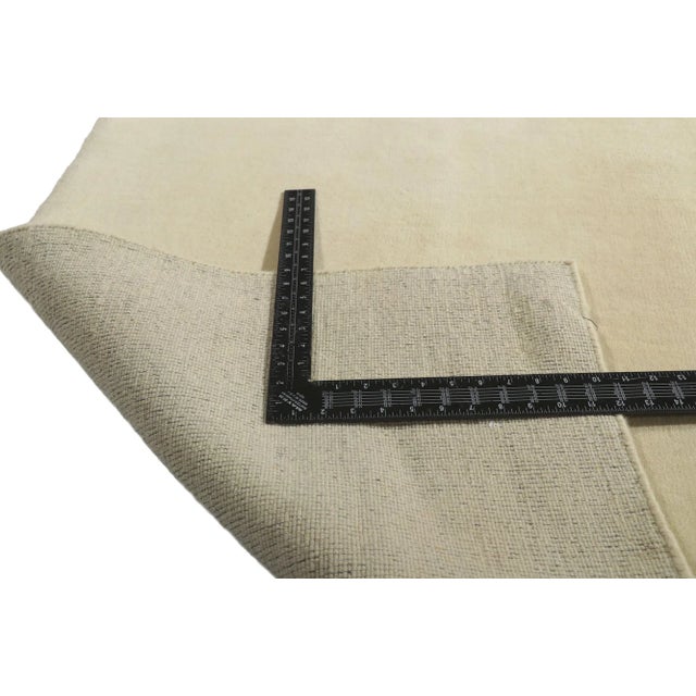 Early 21st Century Ivory Area Rug With Minimalist Style - 09'11 X 12'11 For Sale - Image 5 of 9