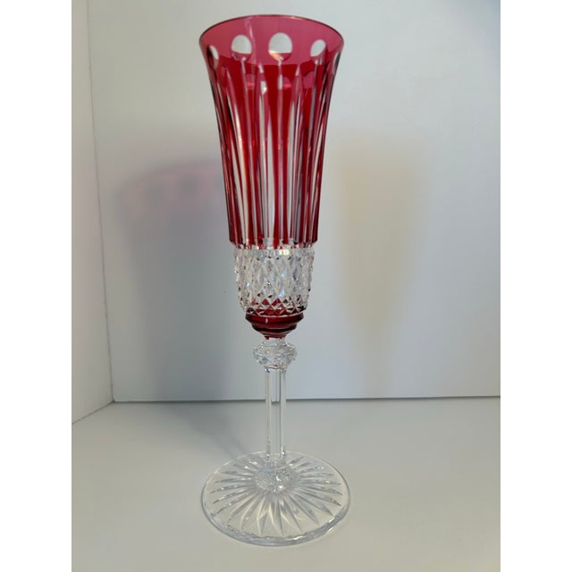 1990s Saint-Louis “Tommy” Ruby Cut-to-Clear Crystal Champagne Flutes - Set of 15 For Sale - Image 11 of 16
