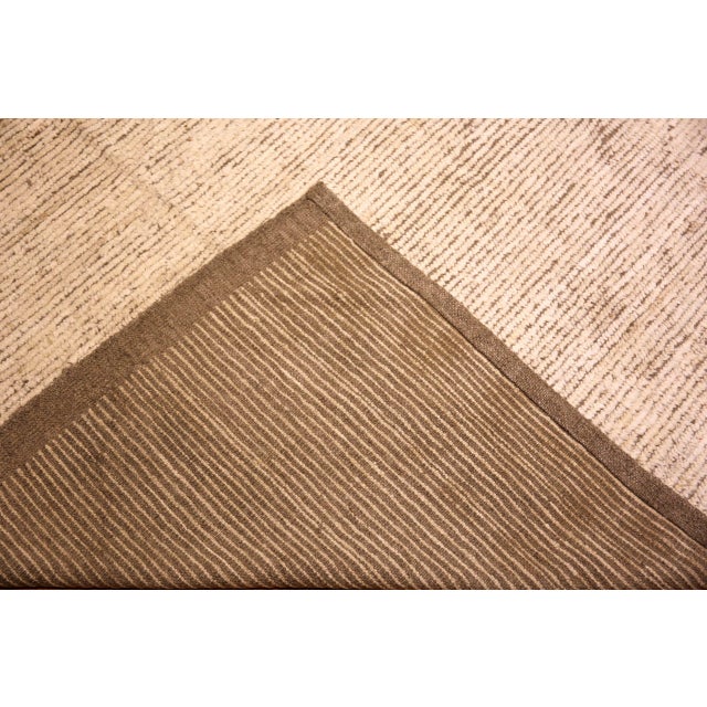 Nazmiyal Collection Large Modern Minimalist Area Rug For Sale - Image 4 of 5