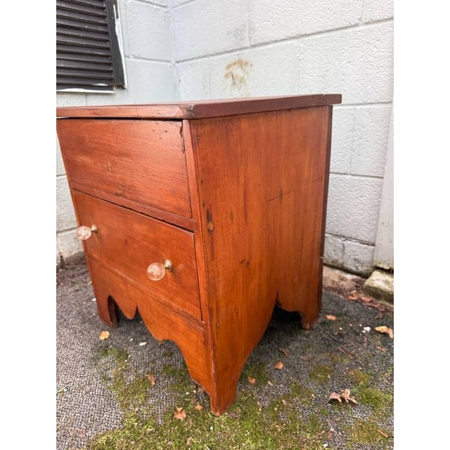 Antique Early American Primitive Style Muler Blanket Chest With Drawers. For Sale In Washington DC - Image 6 of 17