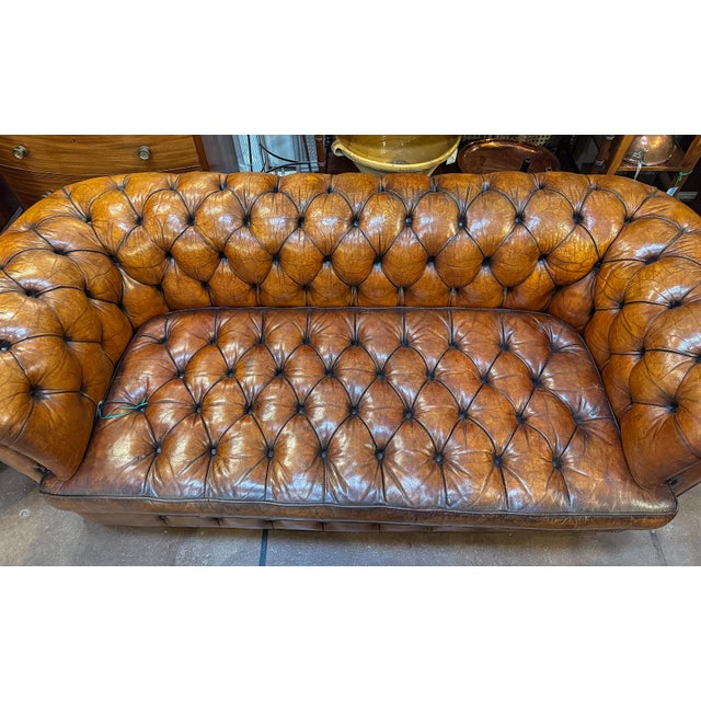 Large English Chesterfield Sofa of Tufted Leather From the Edwardian Era For Sale - Image 9 of 9