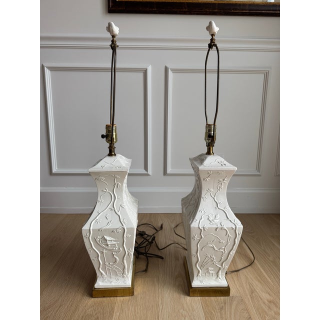 Chinoiserie Paul Hanson Vintage Blanc De Chine Chinoiserie Ceramic Lamps - A Pair With Original Shades For Sale - Image 3 of 9