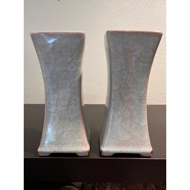 Chinese 3pc Chinese Ge Type Guan Crackle Glaze Celadon Set: Pair Square Vases & Bowl For Sale - Image 3 of 6