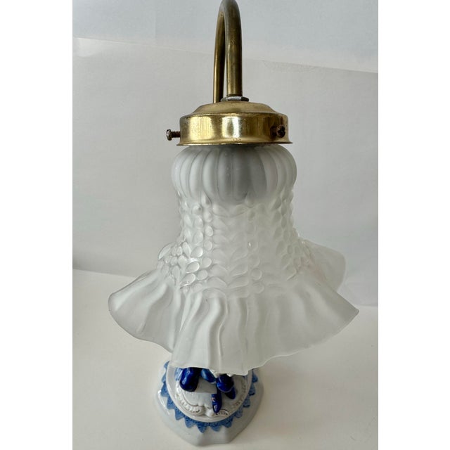 Vintage Mid-Century Porcelain Colonial Figurine Lamp With Frosted Ruffled Glass Shade For Sale - Image 6 of 7