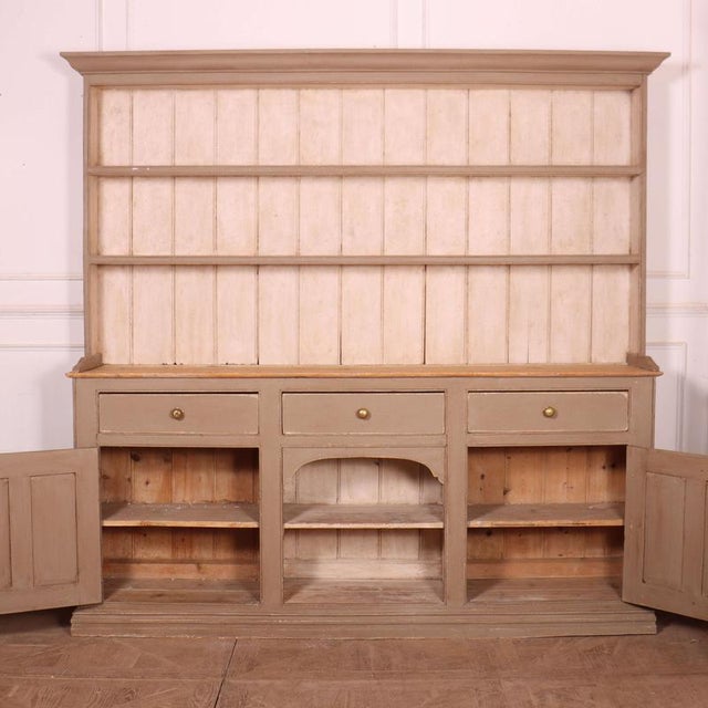 Large Country House Dresser in Pine For Sale - Image 9 of 12