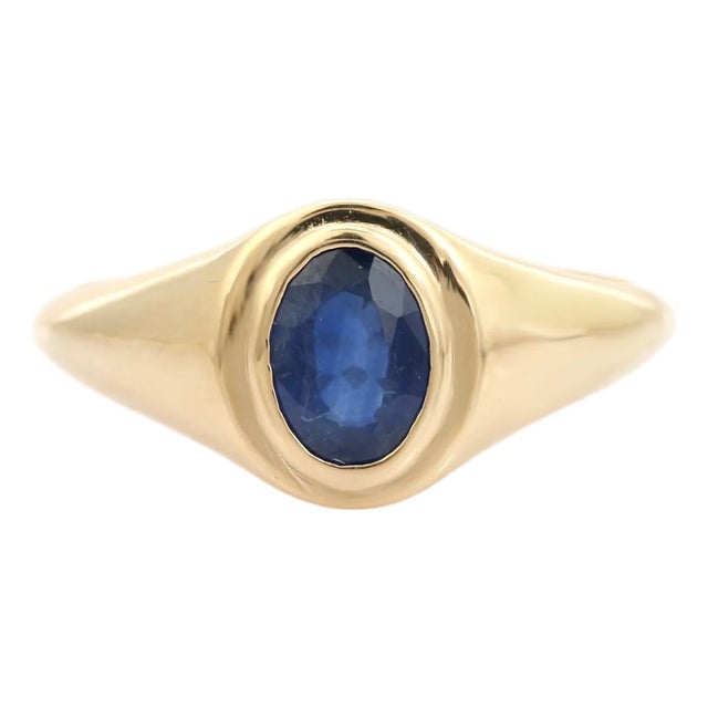 Chic 14k Gold Blue Sapphire Contemporary Signet Ring Size 5 For Sale