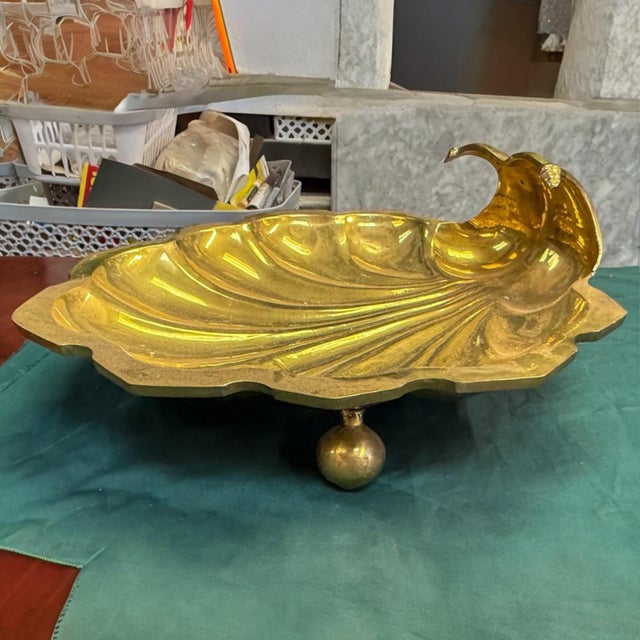 1970s 1970s Hollywood Regency Decorative Crafts Brass Shell Grotto Serving Dish Cachepot For Sale - Image 5 of 6
