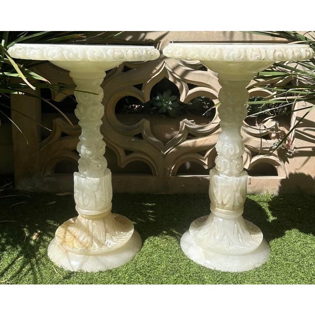 Pair of 1930s Italian Carved Alabaster Guéridon Side Tables For Sale In San Diego - Image 6 of 18