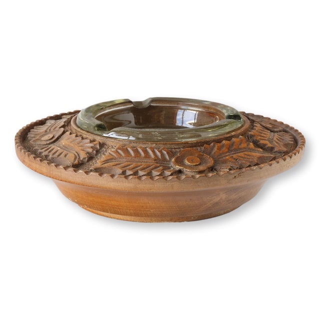 Arts & Crafts Antique English Arts & Crafts English Carved Wood Ashtray For Sale - Image 3 of 3