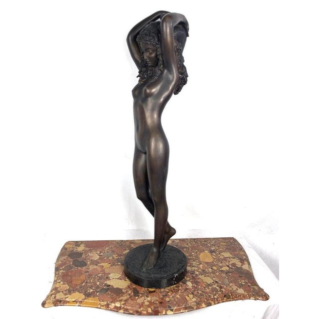 Large 20th-Century Bronze Sculpture of a Nude Young Woman Carrying a Water Urn For Sale - Image 5 of 8