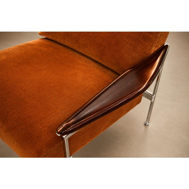 Pair of "Beto" Armchairs by Sergio Rodrigues in Brazilian Rosewood, Chrome & Burnished Cognac Mohair, Brazil, 1958  Lot 886 For Sale In New York - Image 6 of 18