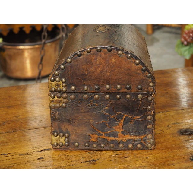 Mid 19th Century Studded Leather Table Coffret From France For Sale In Dallas - Image 6 of 11