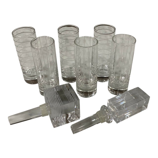 Vintage Barware - 2 Vera Wang Crystal Bottle Stoppers & 6 Crystal Shot Glasses - Palm Beach Regency, Bar Cart Glam & Grandmillennial - See Pics! For Sale
