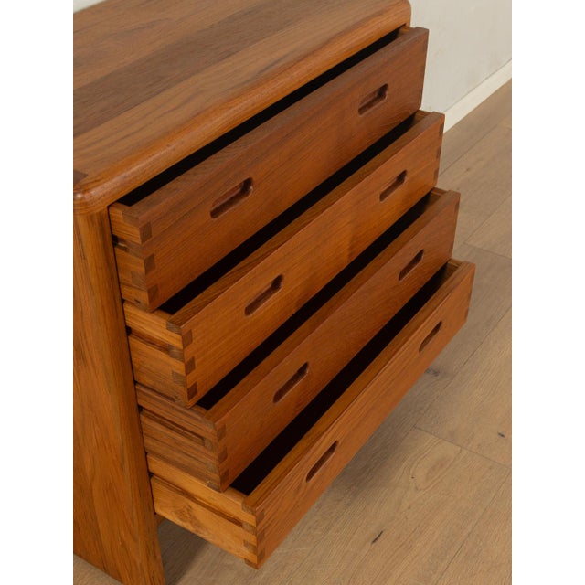 1960s Chest of Drawers by Niels Bach, 1960s For Sale - Image 5 of 7