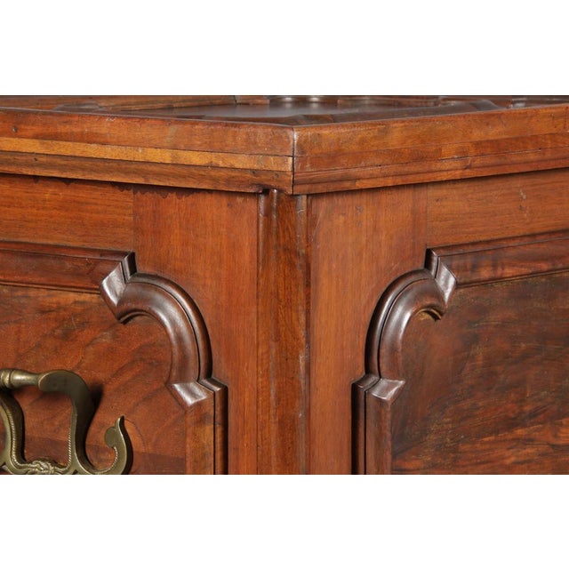 Antique Baroque Chest in Walnut, 1750 For Sale - Image 11 of 18