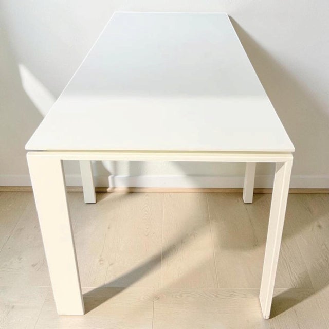 2000 - 2009 2005 White Laminted and Lacqured Steel "Four Collection" Dining Table by Ferruccio Laviani for Kartell For Sale - Image 5 of 8