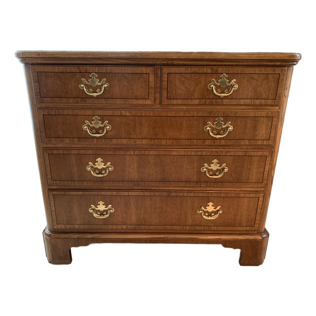 1980s Baker Furniture Georgian Style Bachelor Five Drawer Chest For Sale