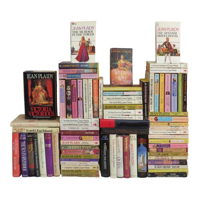 English Royal Historical Fiction by Victoria Holt/Jean Plaidy, 78 Volumes For Sale