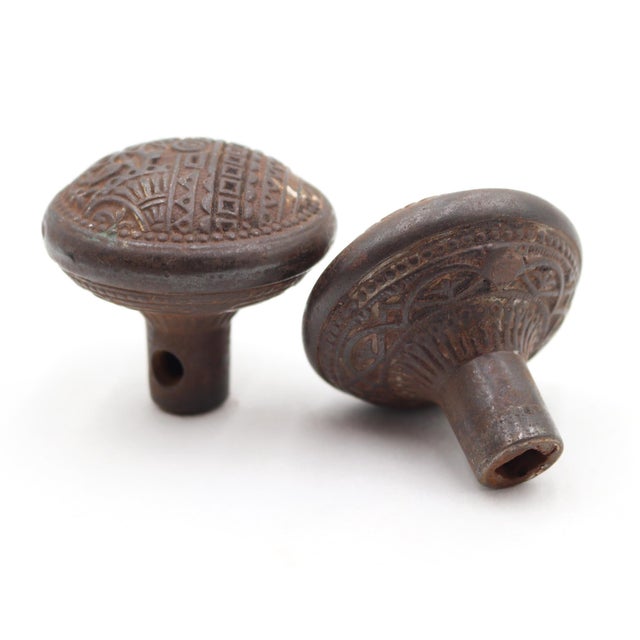 Metal 1880s Vernacular Trenton Cast Iron Passage Door Knob Set For Sale - Image 7 of 8