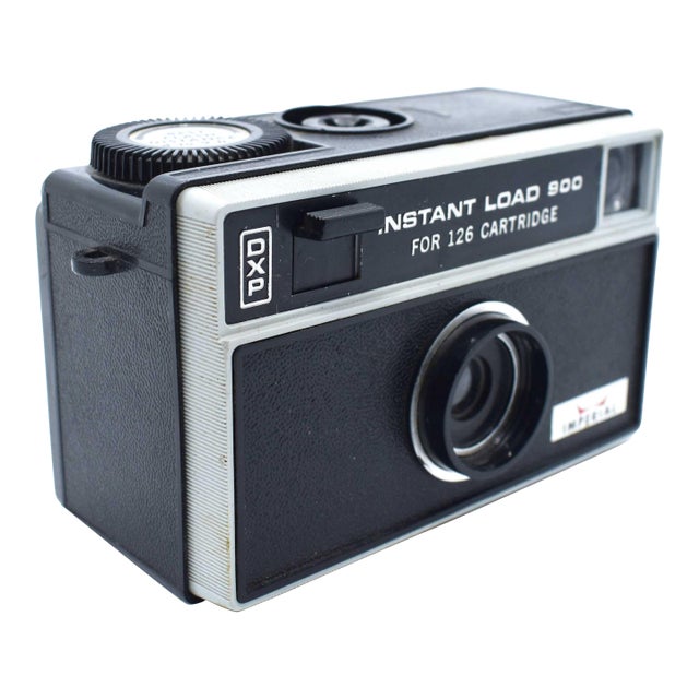 Mid 20th Century Imperial Instant Load 900 Film Camera With Flash Cube Mount For Sale