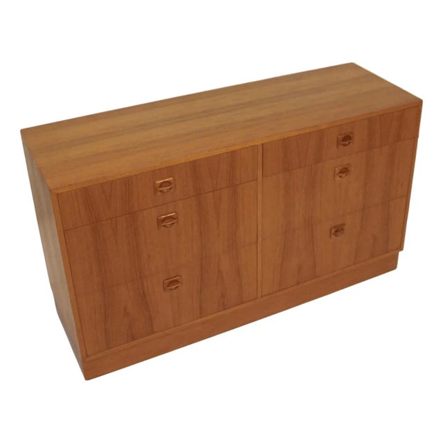 Vintage Mid-Century Modern Teak Six Drawer Dresser For Sale