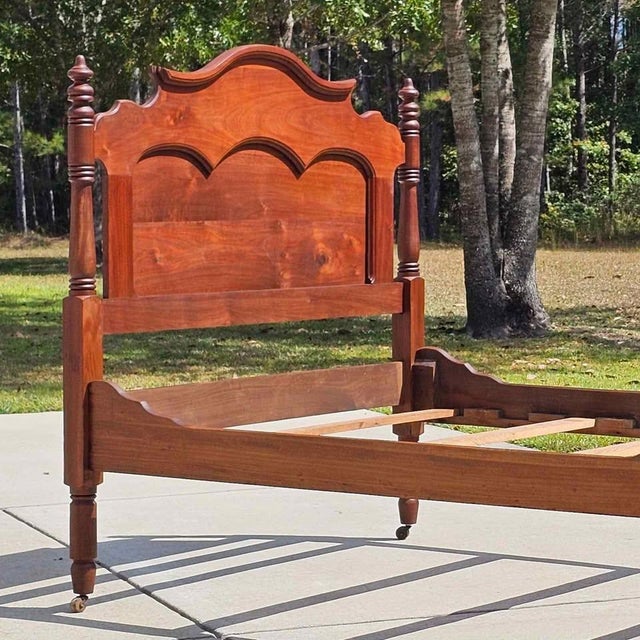 *** You can order a 3/4 mattress Gracefully Curved Headboard & Footboard | Turned Posts | Period Charm This is a beautiful...