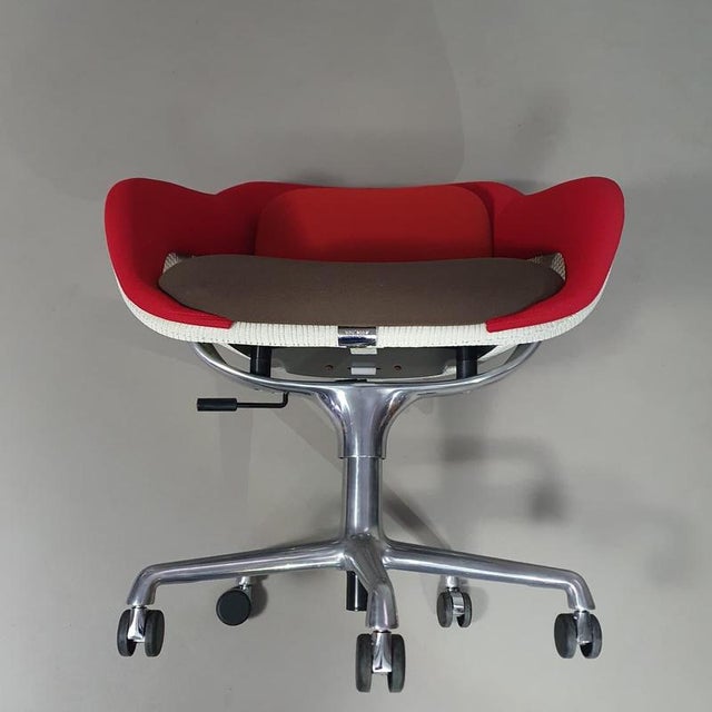 Coalesse Sw_1 Conference Chairs by Scott Wilson, Set of 2 For Sale - Image 7 of 10