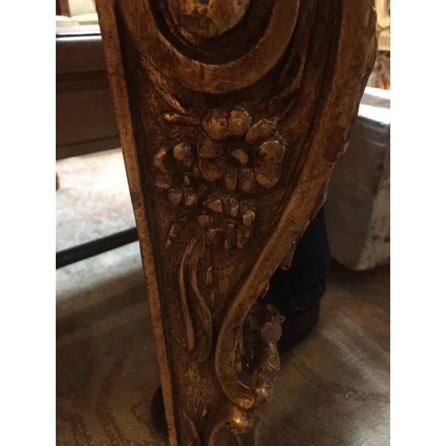 Wood 1900's English Mahogany & Giltwood Carved Dining Table For Sale - Image 7 of 13