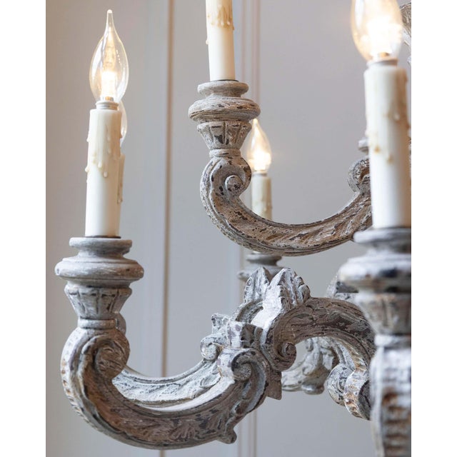 20th Century French Carved and Painted Wood Twelve-Light Chandelier For Sale - Image 9 of 18
