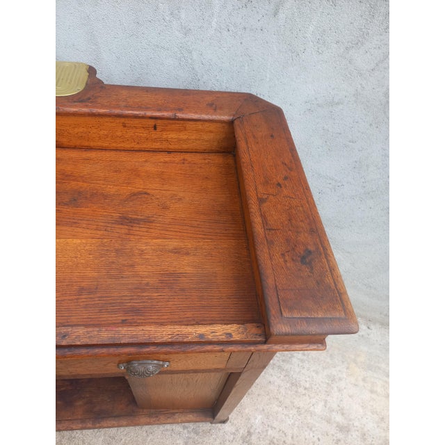 Vintage Trade Counter in Oak, 1890s For Sale - Image 13 of 18