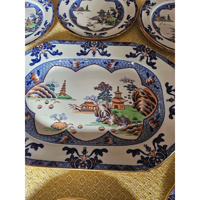 Copeland Antique Copeland Spode 8.75" Plates With Chinoiserie Design Set of 8 Plus Matching Plstter For Sale - Image 4 of 6