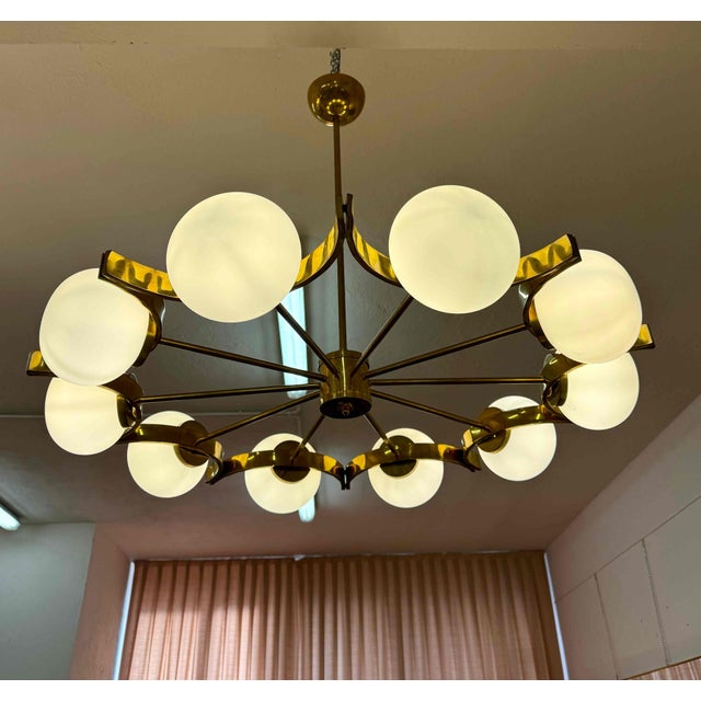 Italian Murano Glass Chandelier with 10 White Spheres and Radial Brass Structure, 2000s For Sale - Image 3 of 13